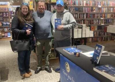 Cool coincidence alert! Mark met two new friends in Wendy and Tony. Their lives share some similarities with Mark and his partner in crime...best friend...emotional support human Wende Wright. They both made sure to leave with a copy of Lucy's Way. Check out Tony's movie podcast at popcorntribunal.com.